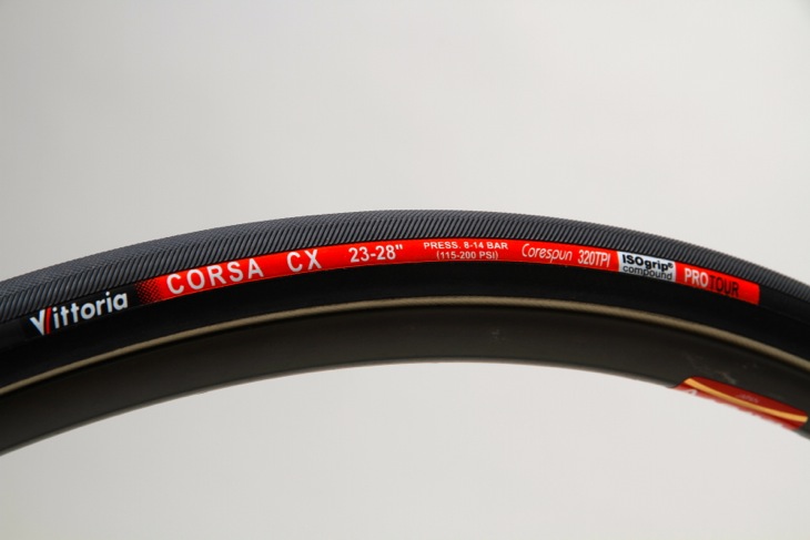 ヴィットリア CORSA CX、OPEN CORSA CX 第3世代に進化した定番 ヴィットリア CORSA CX、OPEN CORSA CX 第3世代に進化した定番